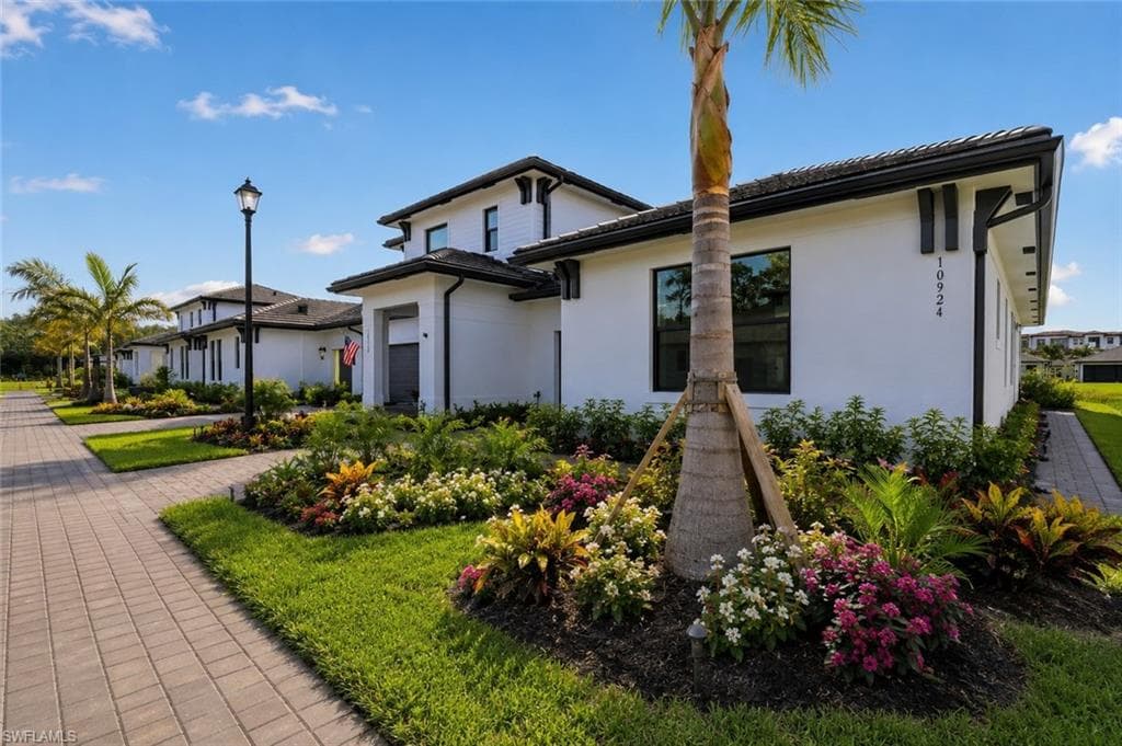 13068 Georges Cay PL-14