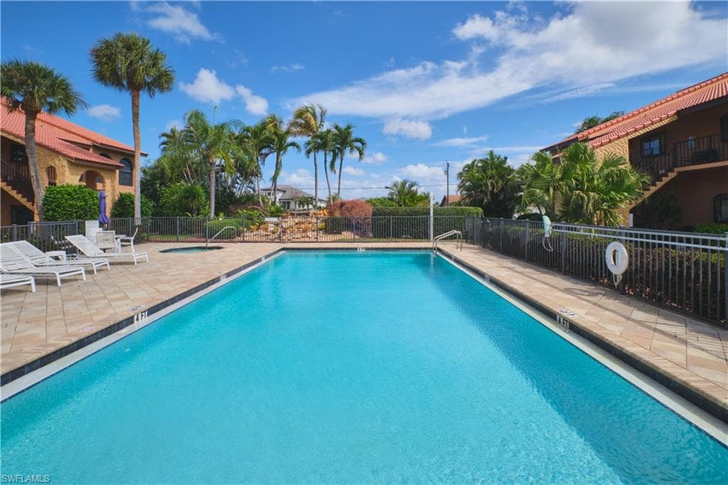 5510 SW 4th PL 503-6