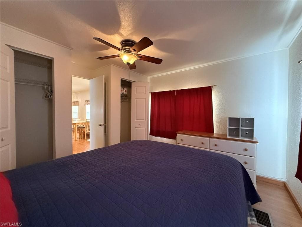 120 Lantern PL-43