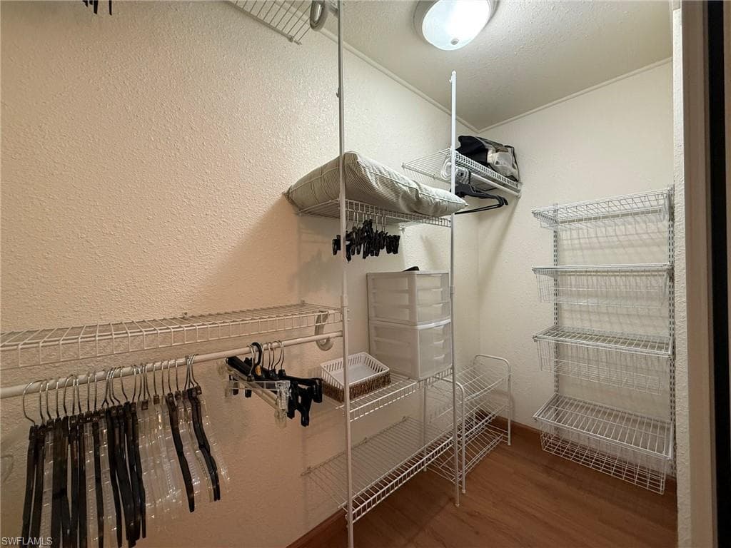 120 Lantern PL-34
