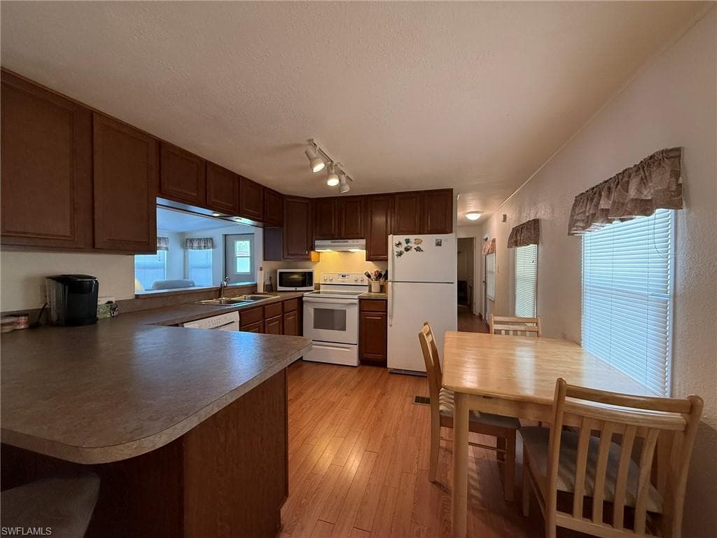 120 Lantern PL-19