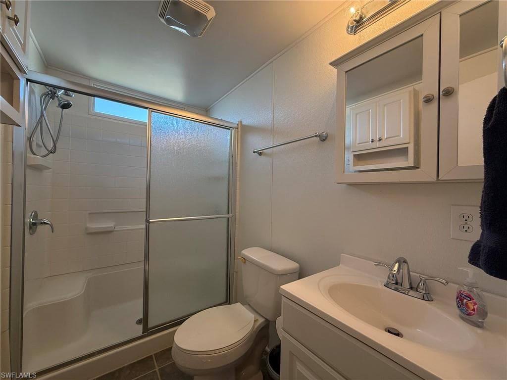 120 Lantern PL-35