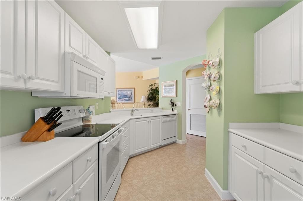 20201 Burnside PL 101-8