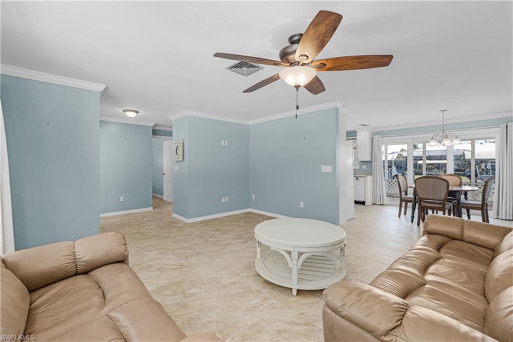 7815 Bocilla LN-5