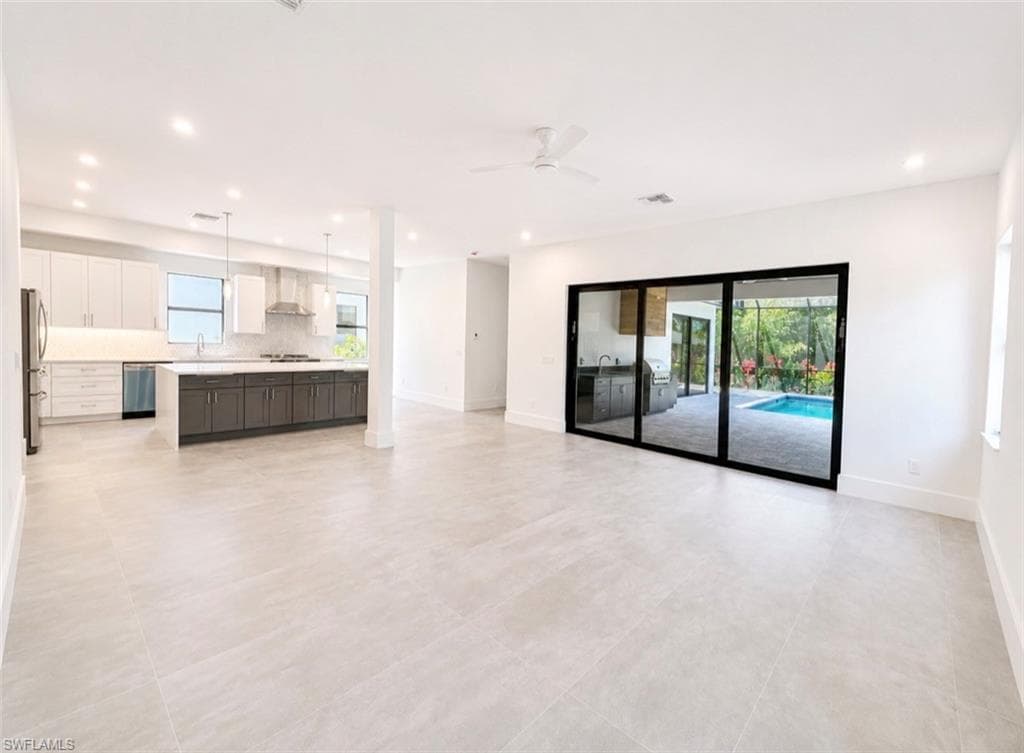 2727 Van Buren AVE-4
