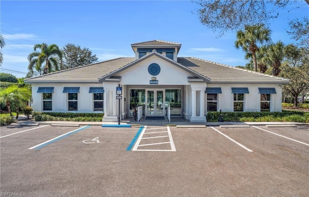 3775 Fieldstone BLVD 102-20
