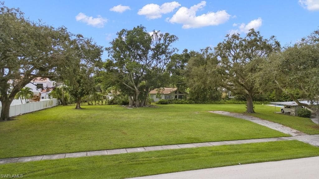 1334 Plumosa DR-2
