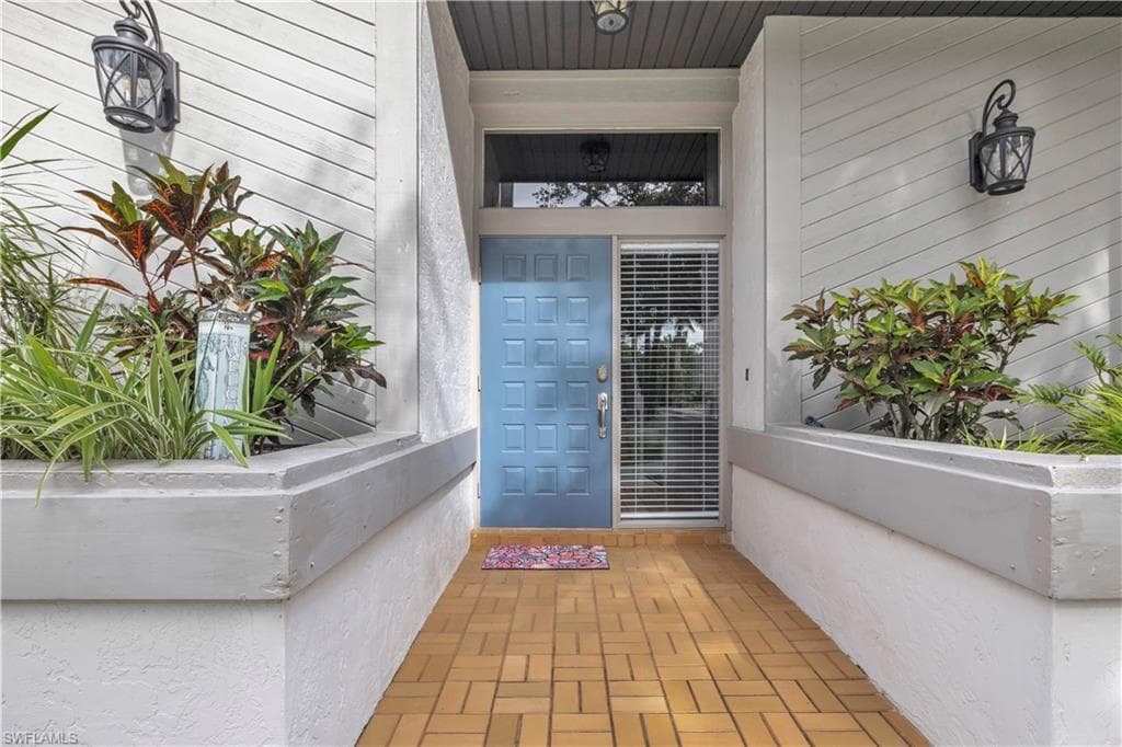 12395 McGregor Woods CIR-4