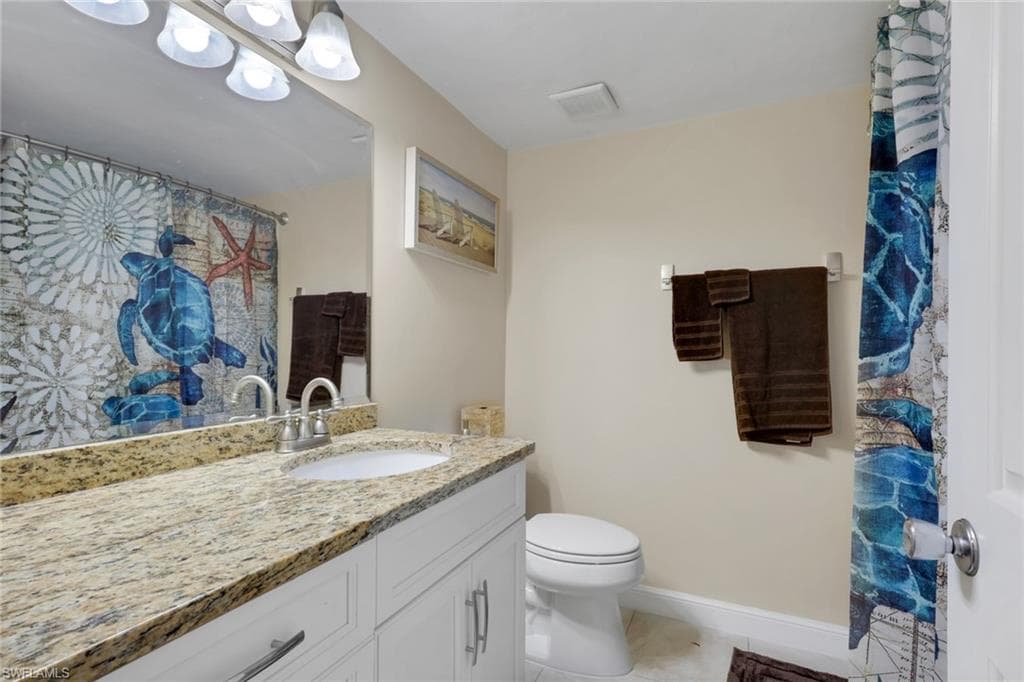 134 Cypress WAY E 305-17