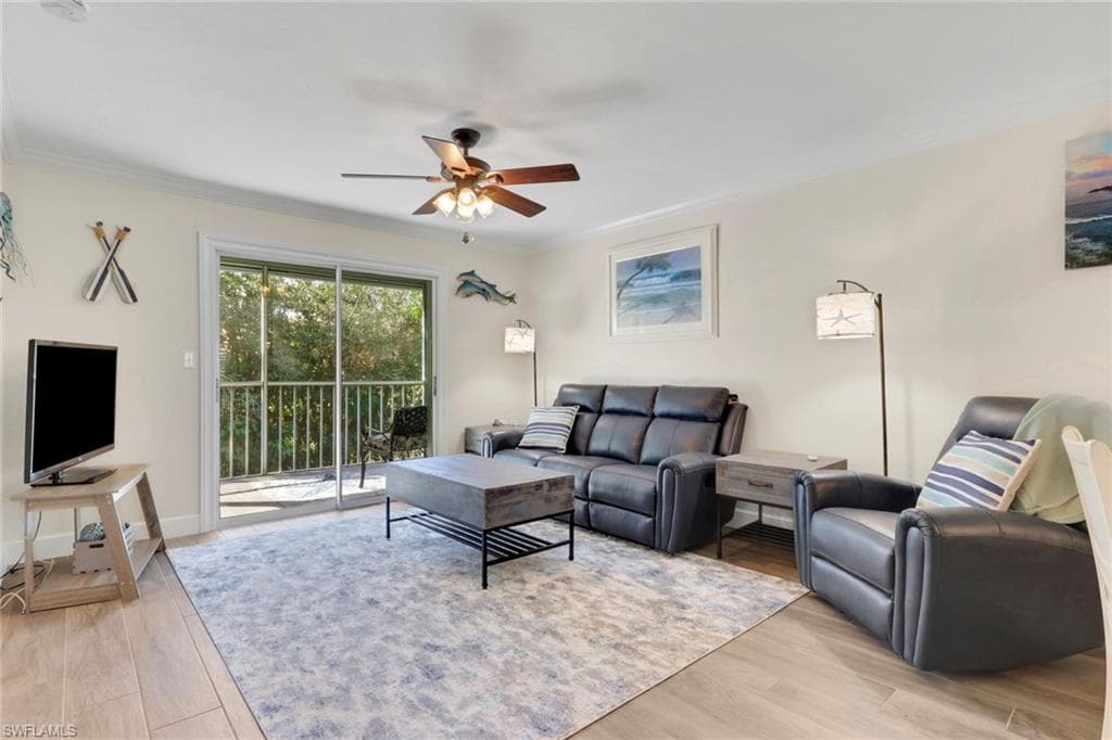 134 Cypress WAY E 305-7