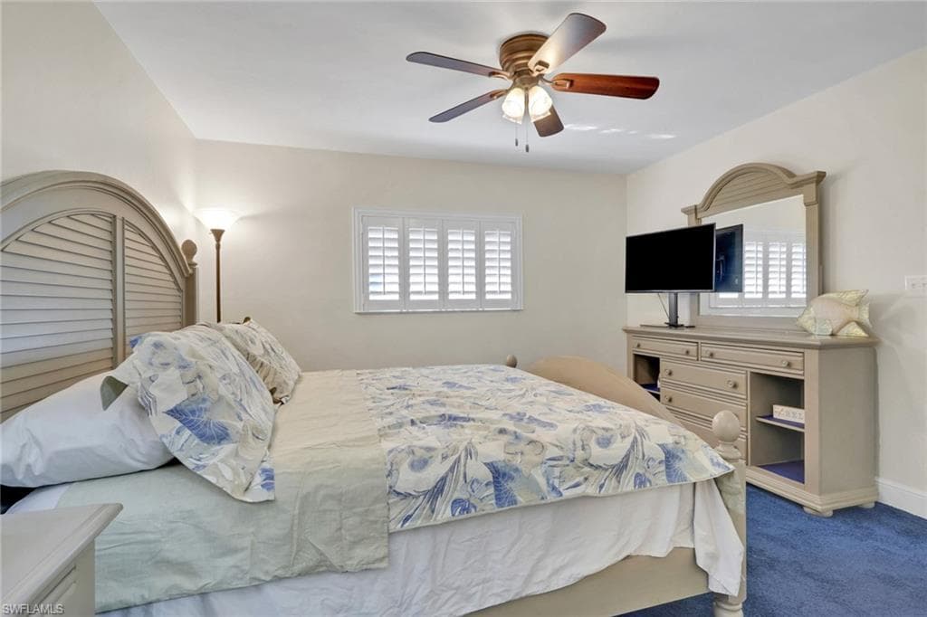 134 Cypress WAY E 305-10