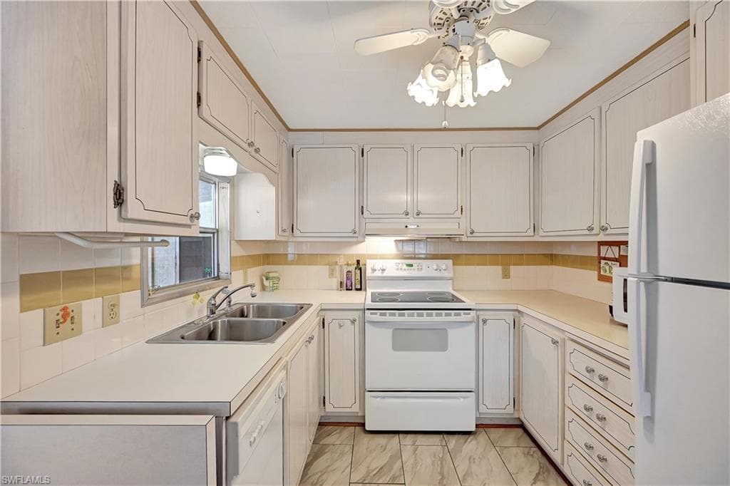 114 Enchanting BLVD-10