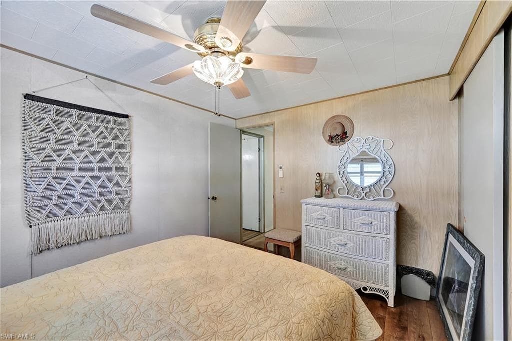 114 Enchanting BLVD-19