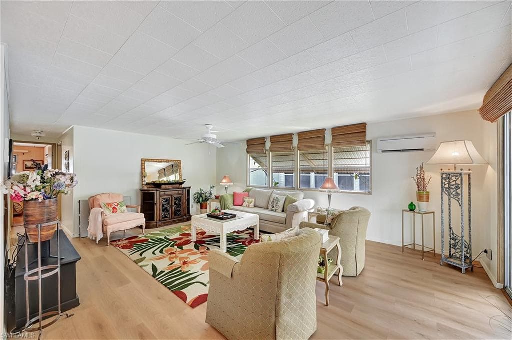 114 Enchanting BLVD-4