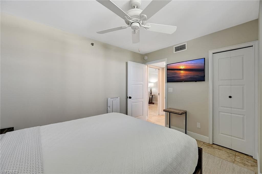 5550 Heron Point DR 703-20