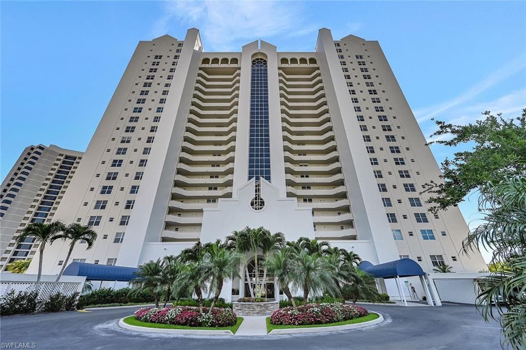 5550 Heron Point DR 703-24
