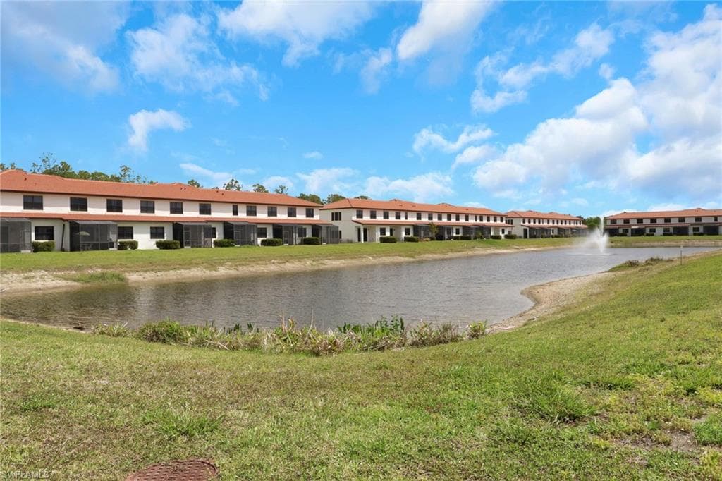 7738 Bristol CIR-27