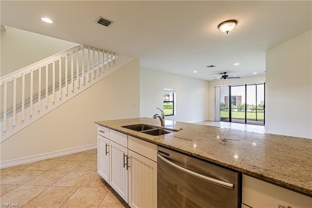 7738 Bristol CIR-6