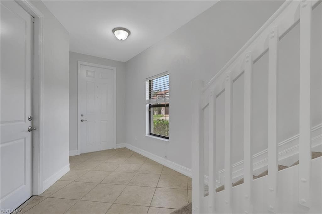 7738 Bristol CIR-18