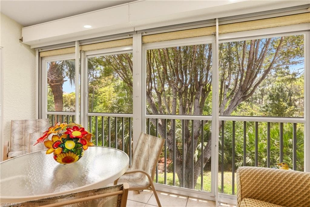 817 Carrick Bend CIR 201-12
