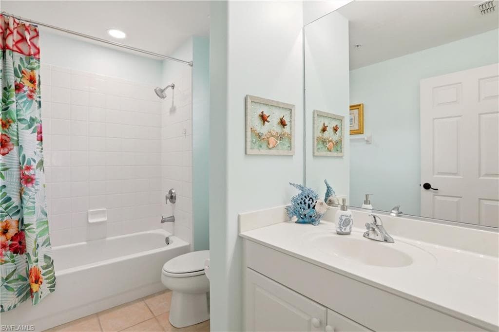 817 Carrick Bend CIR 201-22