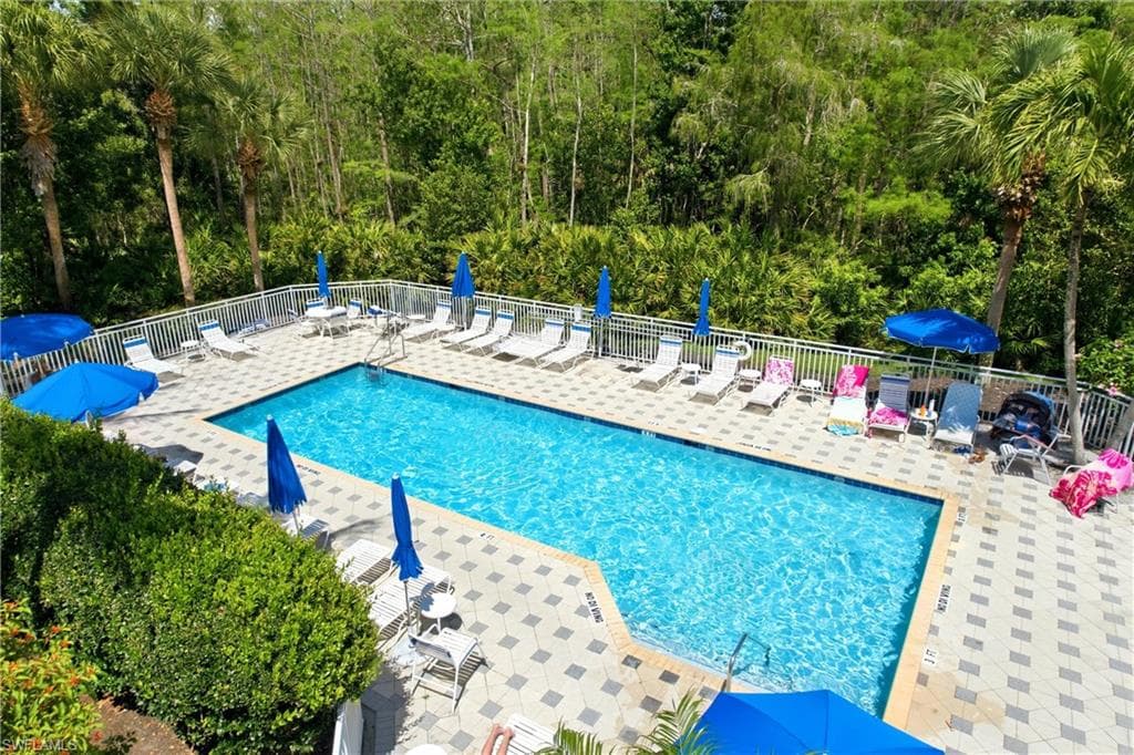 817 Carrick Bend CIR 201-30
