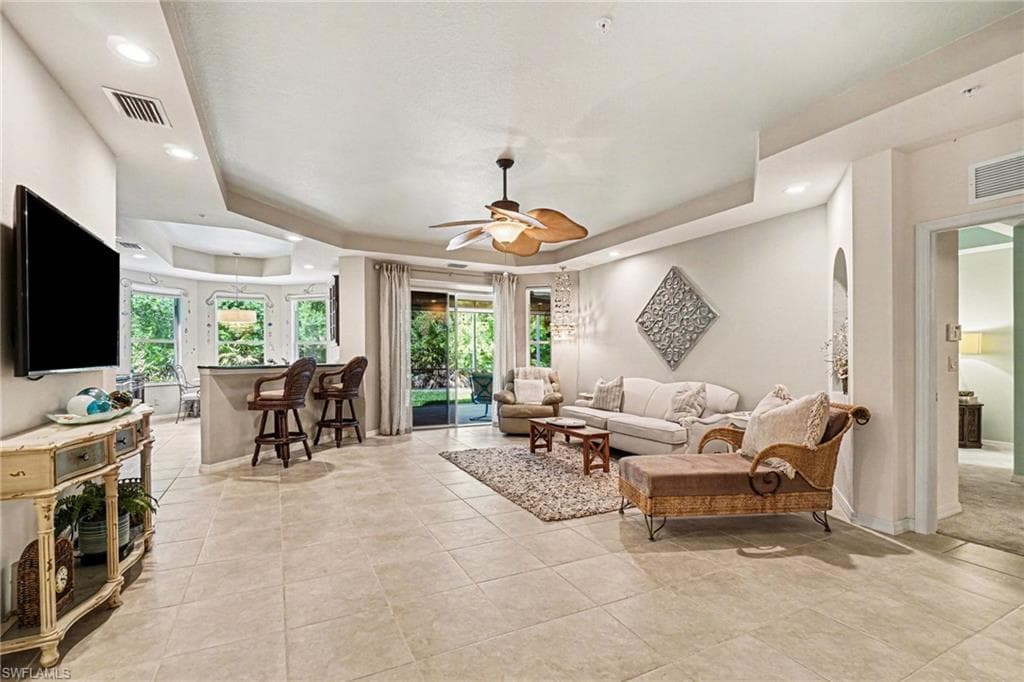 21584 Baccarat LN 103-6