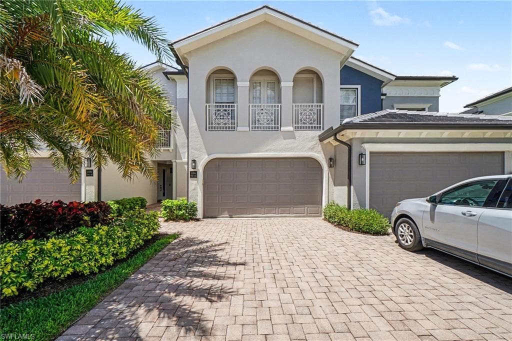 21584 Baccarat LN 103-3