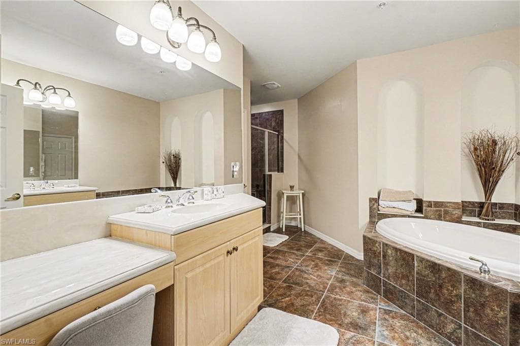 21584 Baccarat LN 103-20