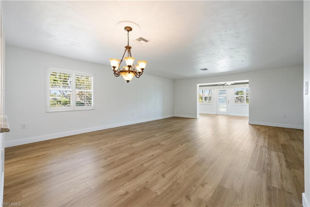 1460 Tredegar DR-7