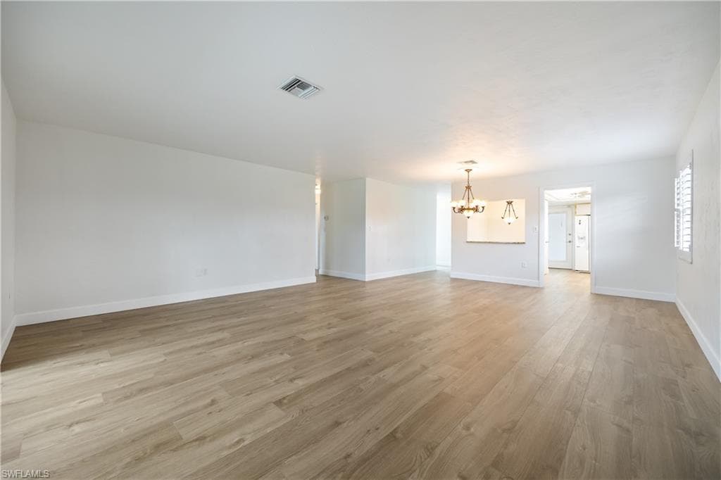 1460 Tredegar DR-10