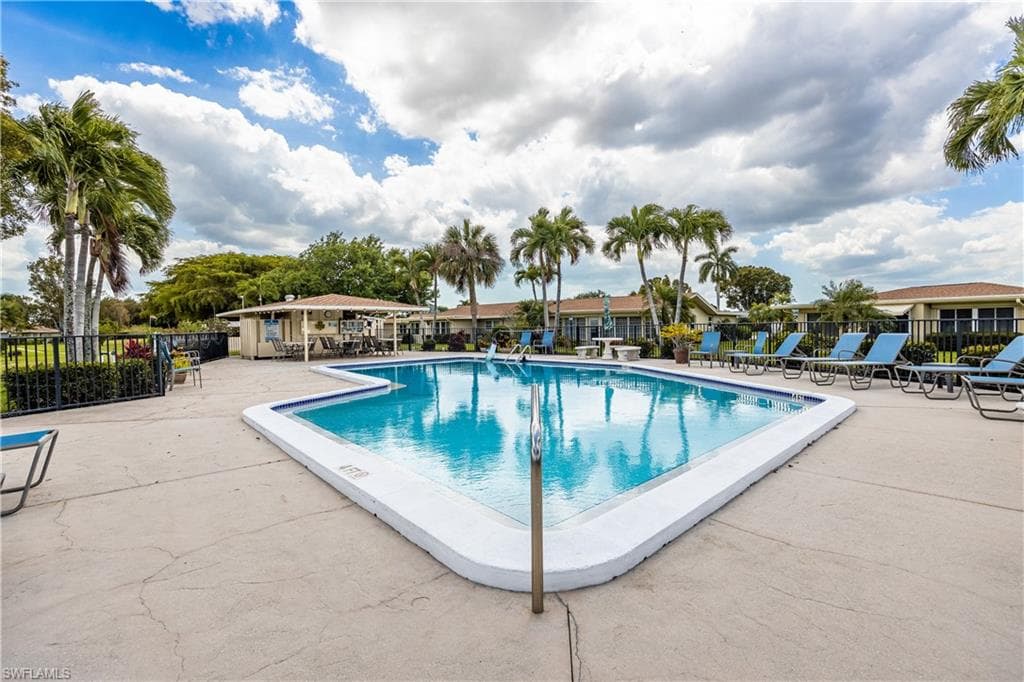 1460 Tredegar DR-33