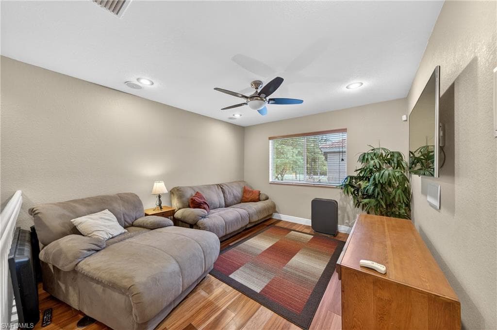 17560 Brickstone LOOP-14