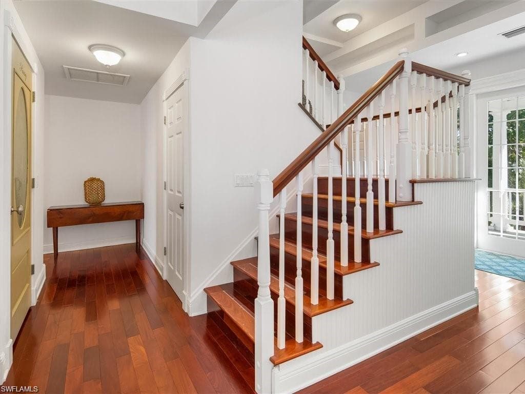 100 FAIRVIEW AVE-42