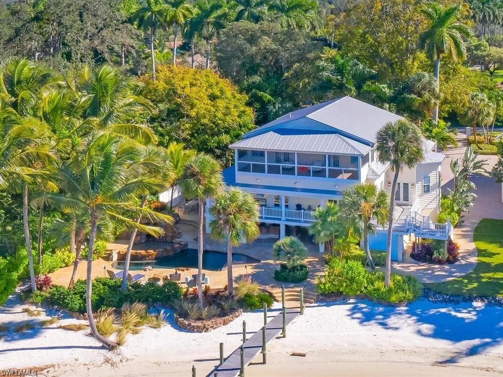100 FAIRVIEW AVE-1