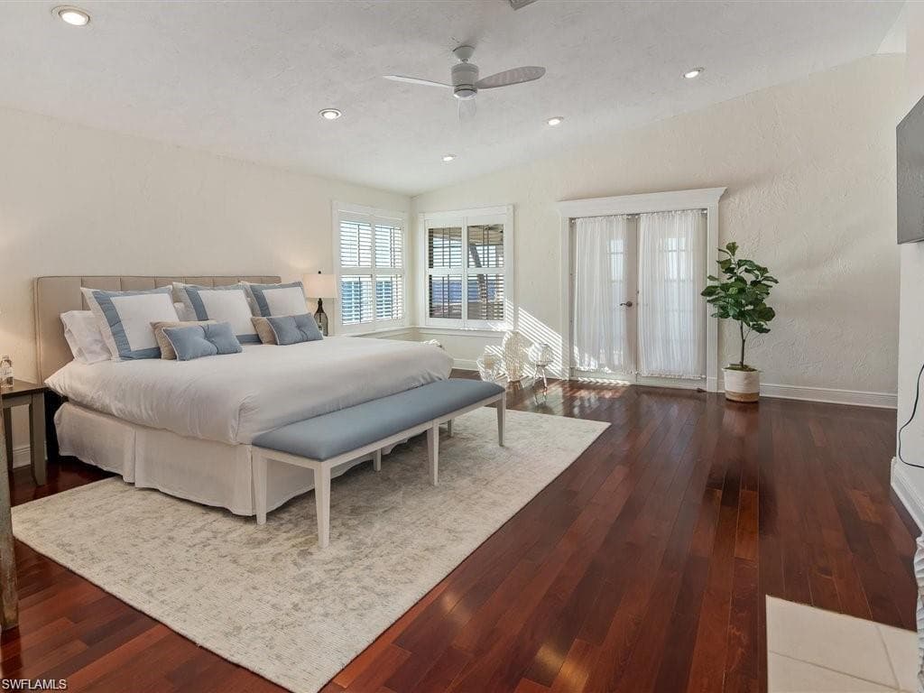 100 FAIRVIEW AVE-20