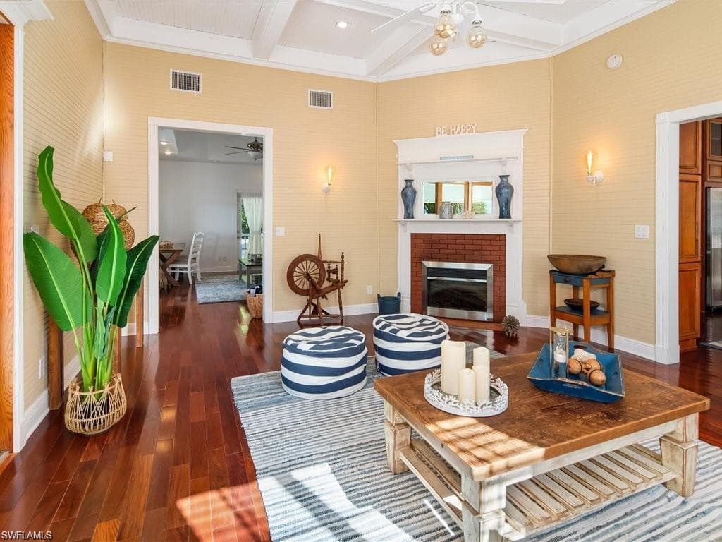 100 FAIRVIEW AVE-34