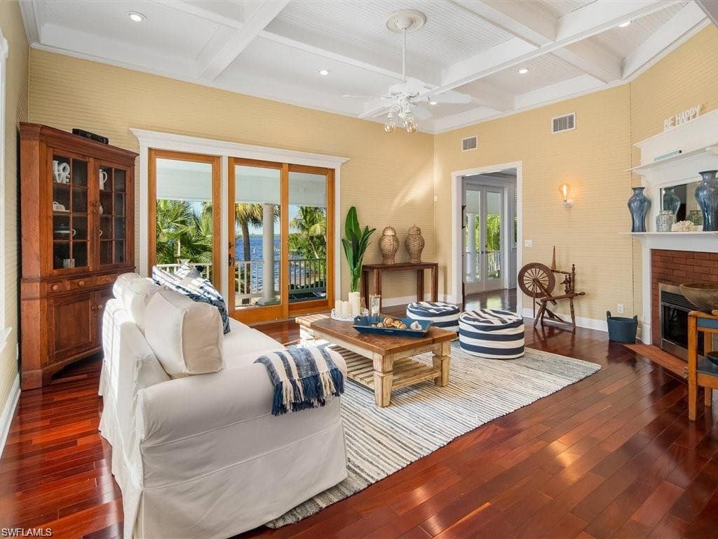 100 FAIRVIEW AVE-33