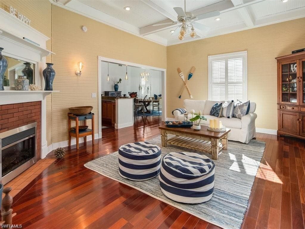 100 FAIRVIEW AVE-35