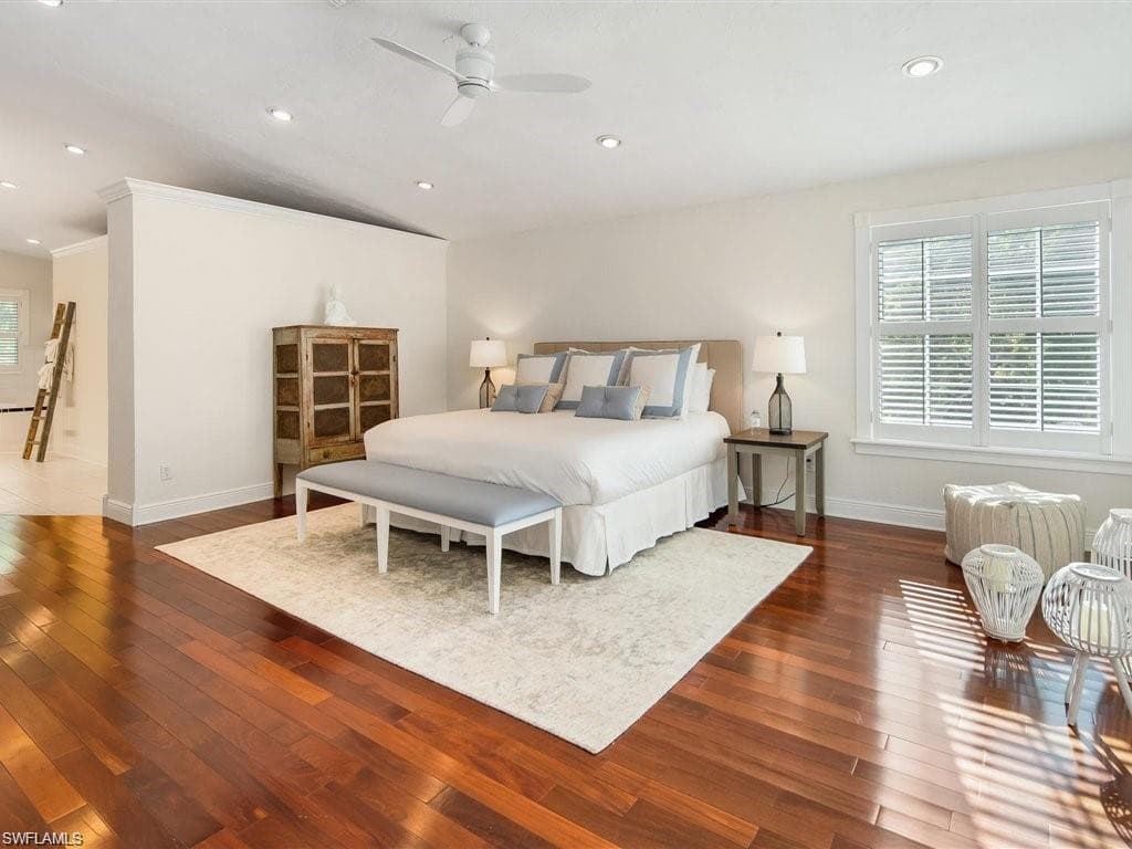 100 FAIRVIEW AVE-21