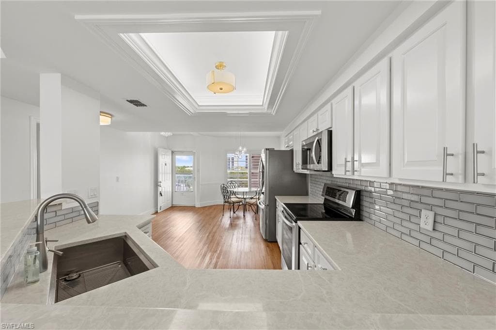 13105 Vanderbilt DR 502-11