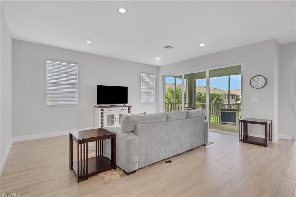 2633 Seychelles CIR 2305-9