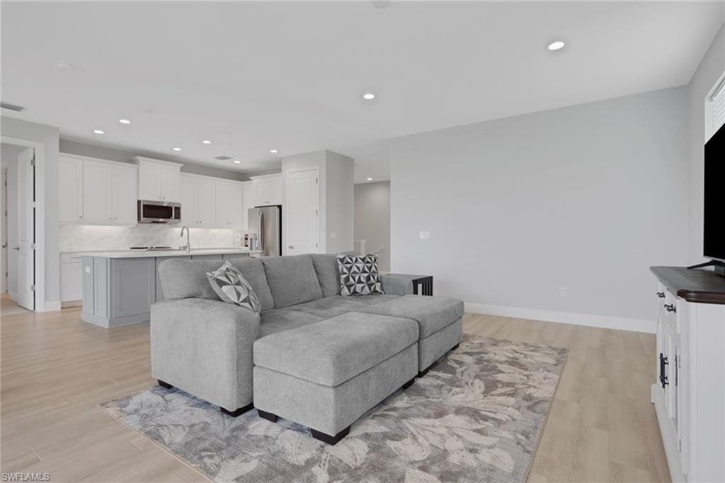 2633 Seychelles CIR 2305-8