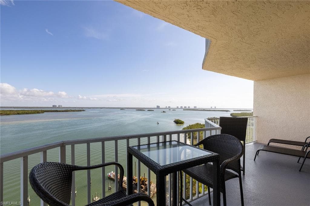 8771 Estero BLVD 903-31