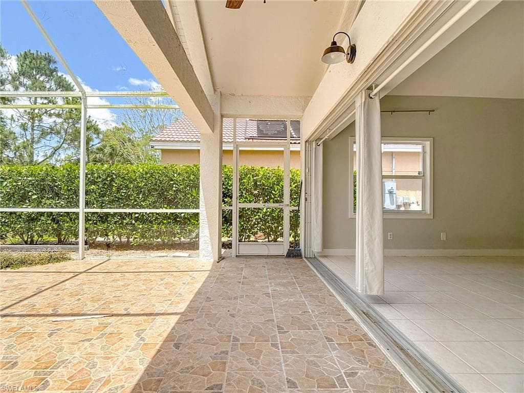 351 PINDO PALM DR-36