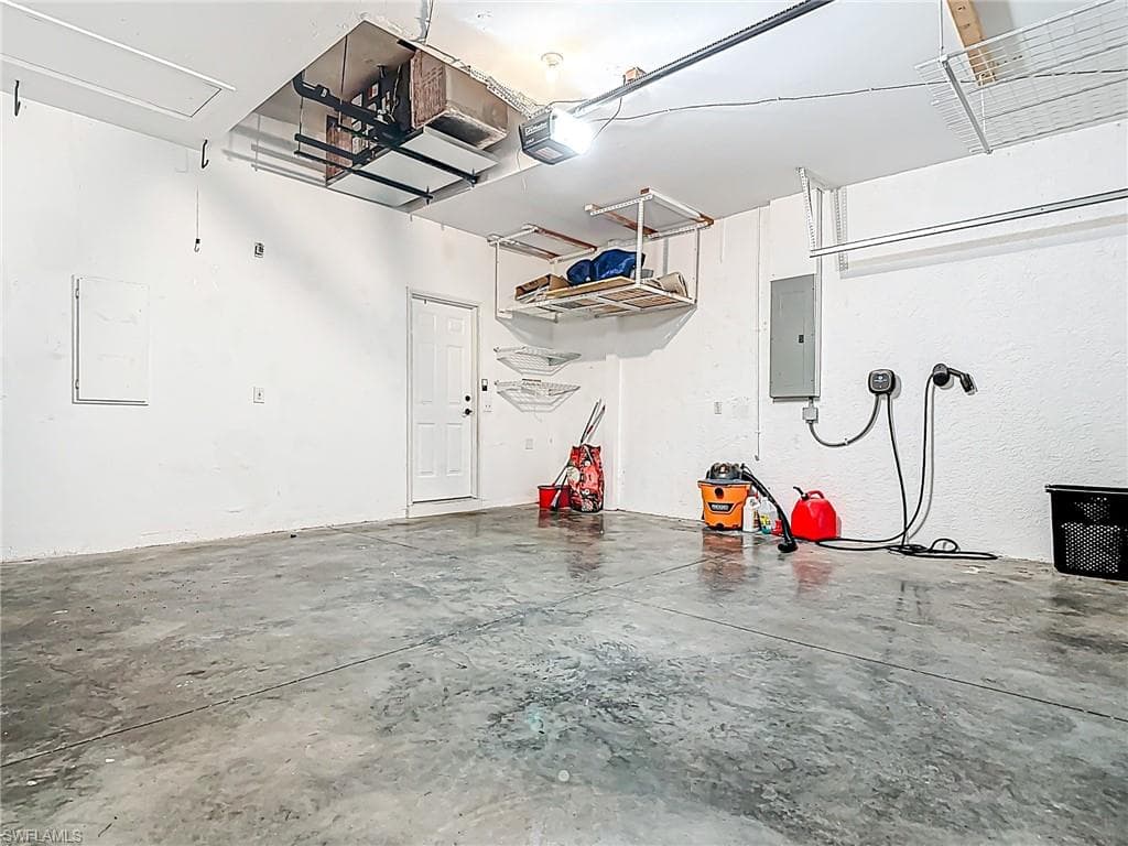 351 PINDO PALM DR-34