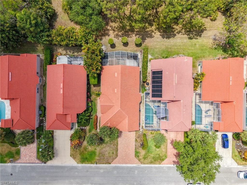 351 PINDO PALM DR-44