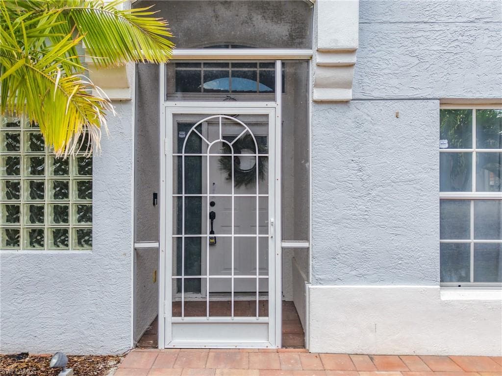 351 PINDO PALM DR-4