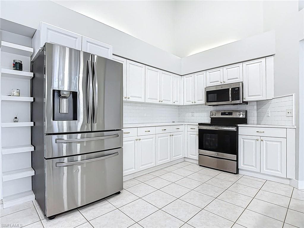 351 PINDO PALM DR-8