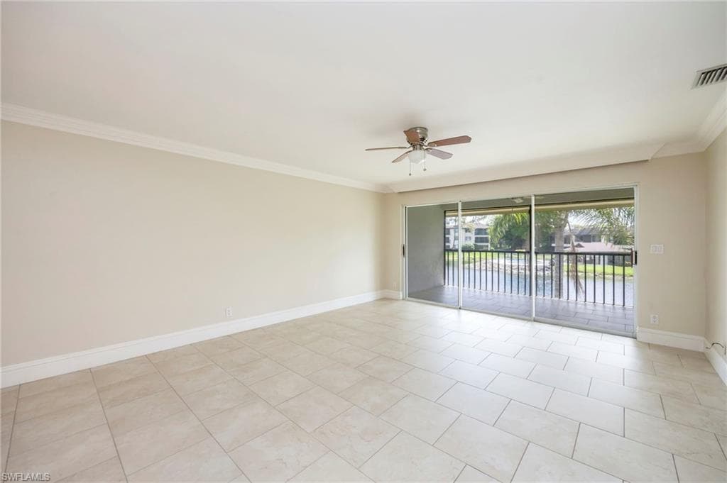 400 Misty Pines CIR 205-7